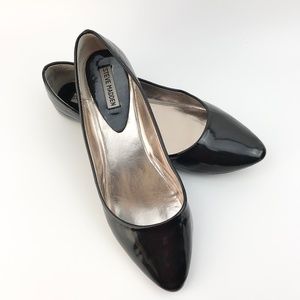 Steve Madden IBIZA Flat Black Patent Leather Pointed Toe Wide Width